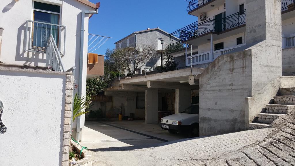 Apartment Karmen Трогир Екстериор снимка